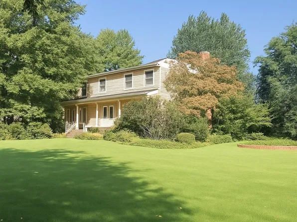 31 Quail Lane, Freehold, NJ 07728