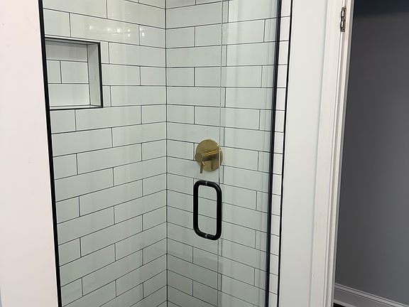 3rd image of 1326 W 3rd Ave APT A