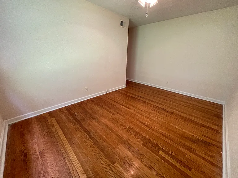 1623 Valley Ave — Photo 33