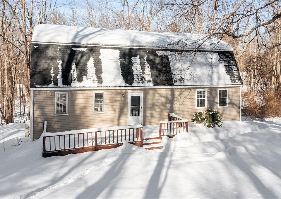 1st image of 8 Woodchuck Hill Rd