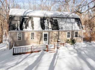 8 Woodchuck Hill Rd, Harvard, MA 01451