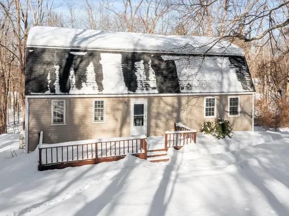 8 Woodchuck Hill Rd, Harvard, MA 01451