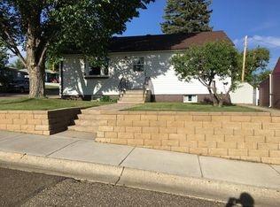 422 Hazel St, Plentywood, MT 59254
