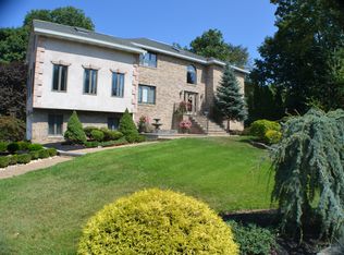 6 Passaic Valley Rd, Montville, NJ 07045