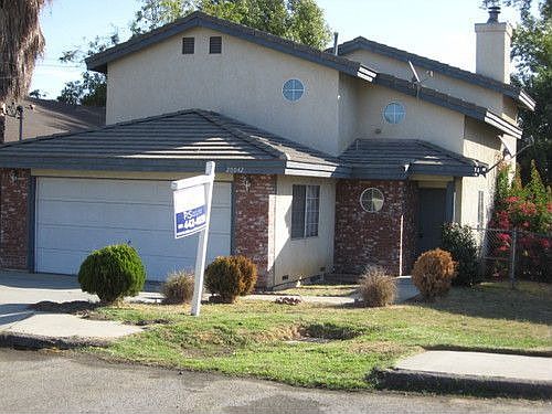 1st image of 20042 Kayne St