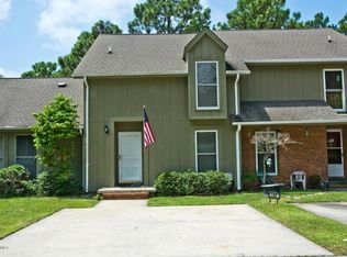 146 Pine Lake Rd #D, Cape Carteret, NC 28584