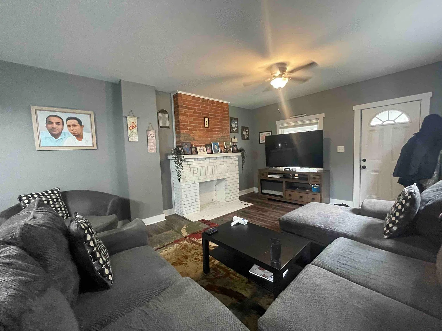 682 Gibbard Ave — Photo 2