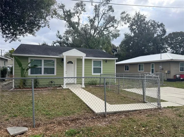 2105 11th St W, Bradenton, FL 34205