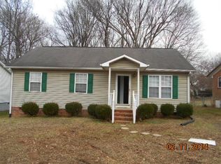 1124 Easton Rd, Greensboro, NC 27405