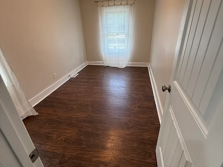1087 Whitaker Rd — Photo 8