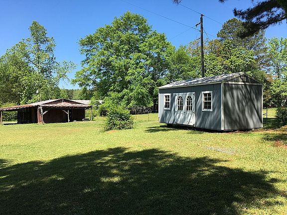 Barn and utility building