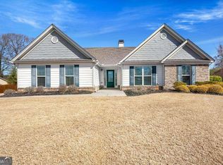 472 Logans Way, Hoschton, GA 30548