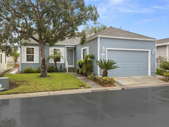 3469 Carnelian Ln, Oceanside, CA 92056