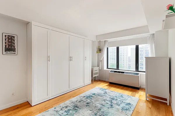 Rented by Compass | media 35