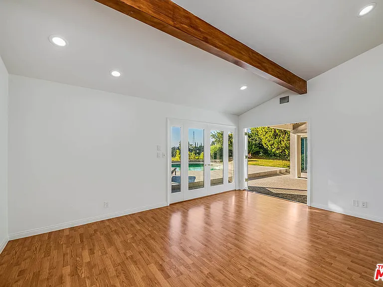 3115 Dona Susana Dr — Photo 14