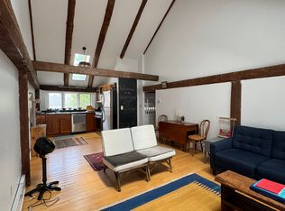 41 West St, Newfane, VT 05345