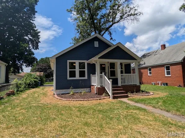 308 Logan St, Bethalto, IL 62010