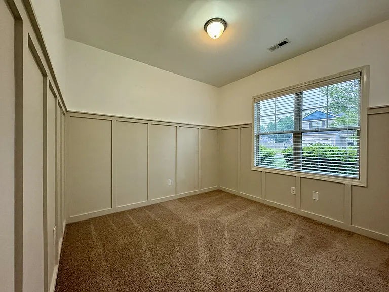 267 Boswell St — Photo 16