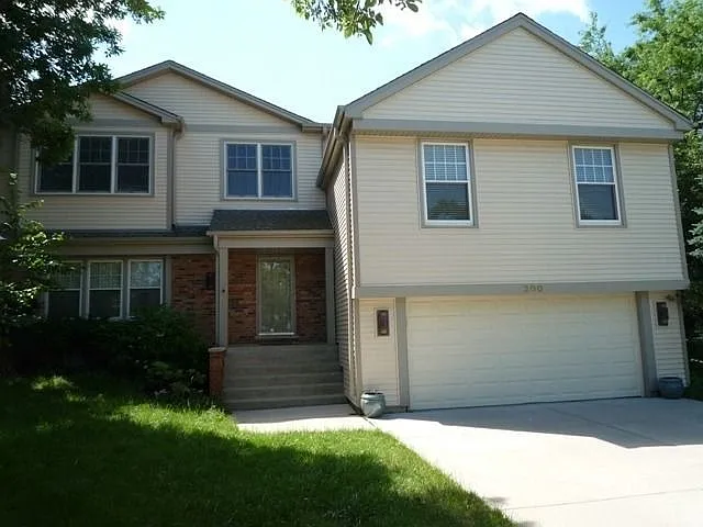 200 Ashland Ct photo 1