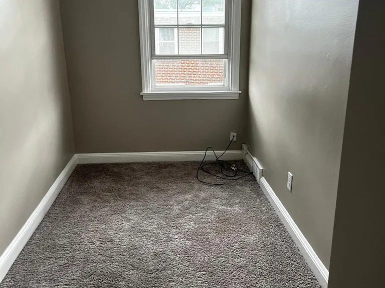 214 Cambridge Rd — Photo 8