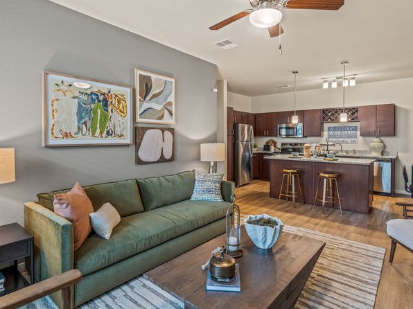 601 Sierra Cir #109