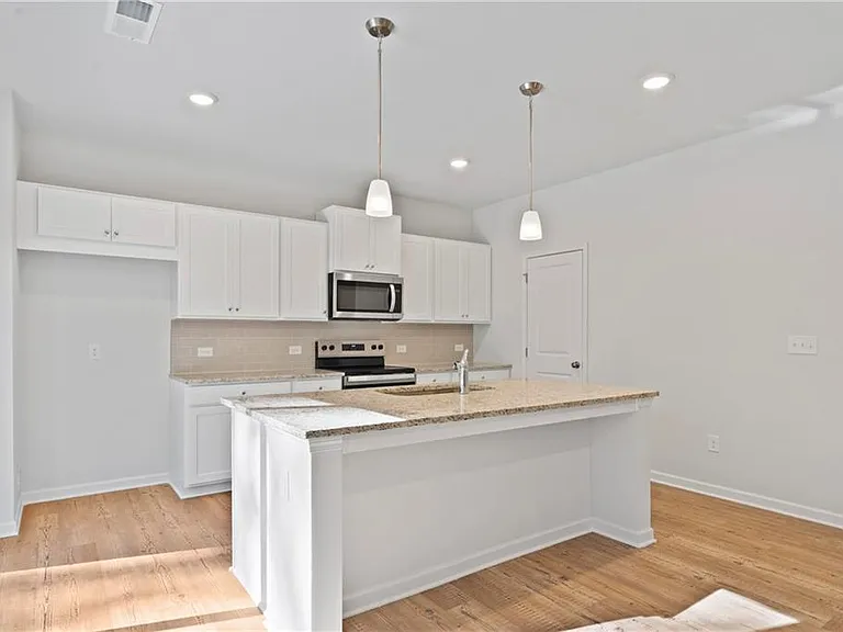 785 Summerwood Ln — Photo 14