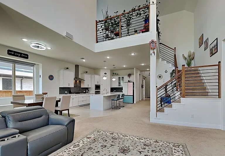 2931 Genevieve Ln — Photo 16