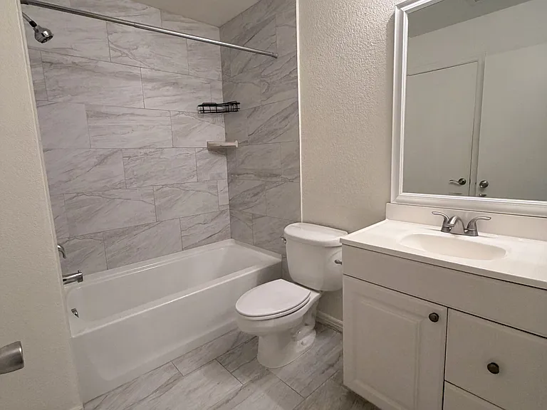 2201 N Comanche Dr #1046 — Photo 13