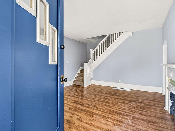 5th image of 222 Park St