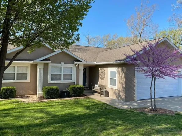 207 Camelot Dr, Camdenton, MO 65020