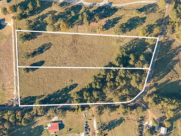 2nd image of 1101 Firetower Rd