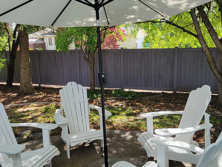 2502 E 58th Ln — Photo 8
