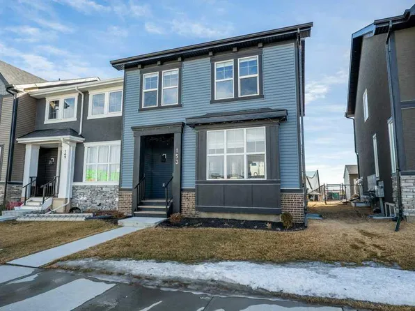 153 N Waterford Blvd, Chestermere, AB T1X 2M9