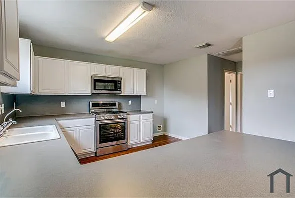 18110 Shallow Leaf Ln — Photo 16