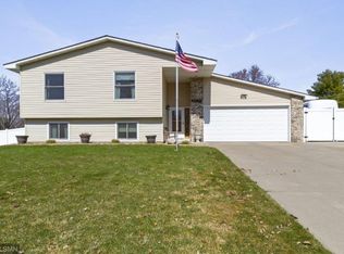 8240 77th St S, Cottage Grove, MN 55016