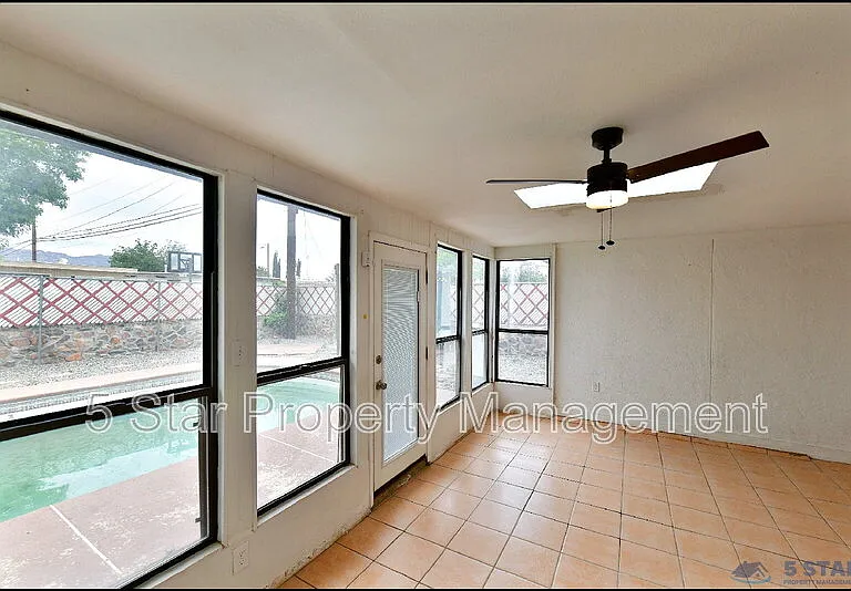 10565 Murphy St — Photo 34