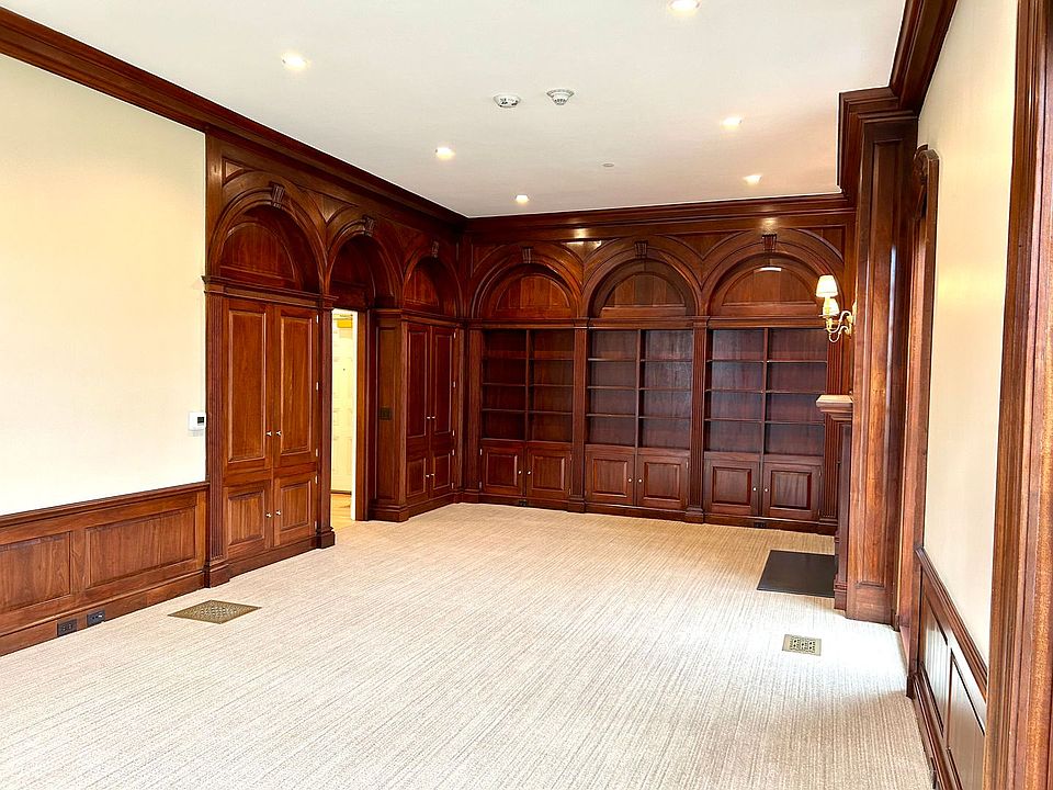 Building Photo 5