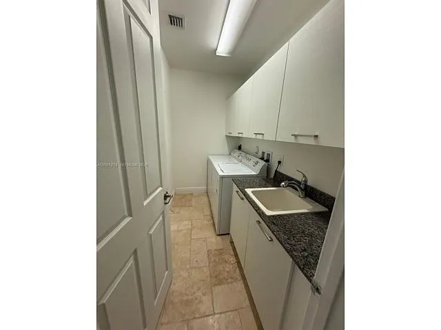 Building Photo - 5186 NW 83rd Ct