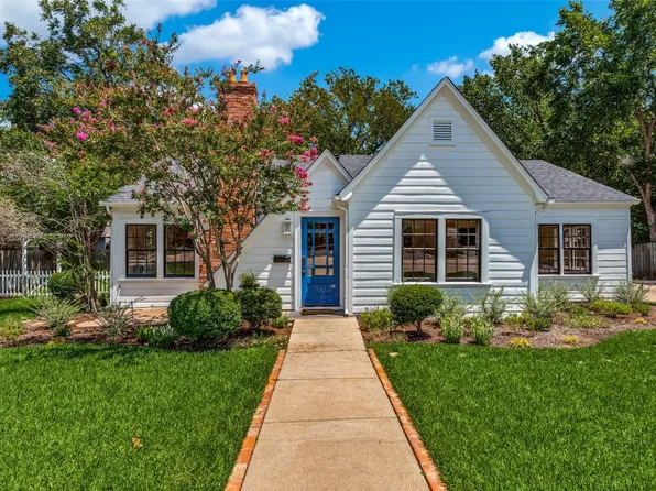 311 Smith St, Grapevine, TX 76051