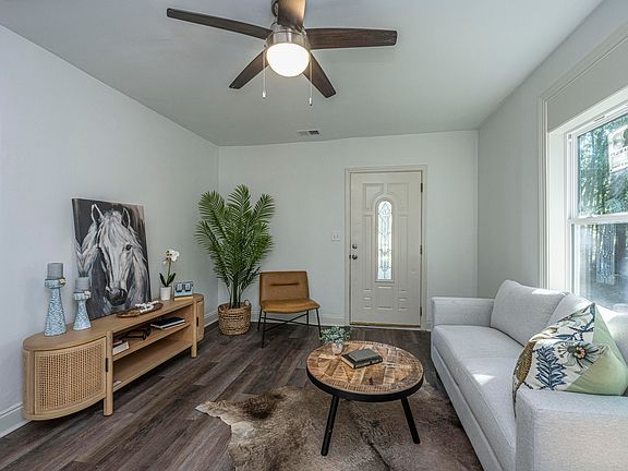 3rd image of 2392 Lupine St