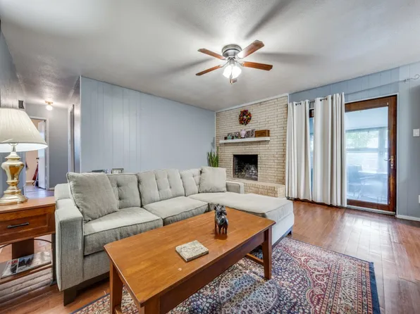 2701 Riverlake Ct, Irving, TX 75060