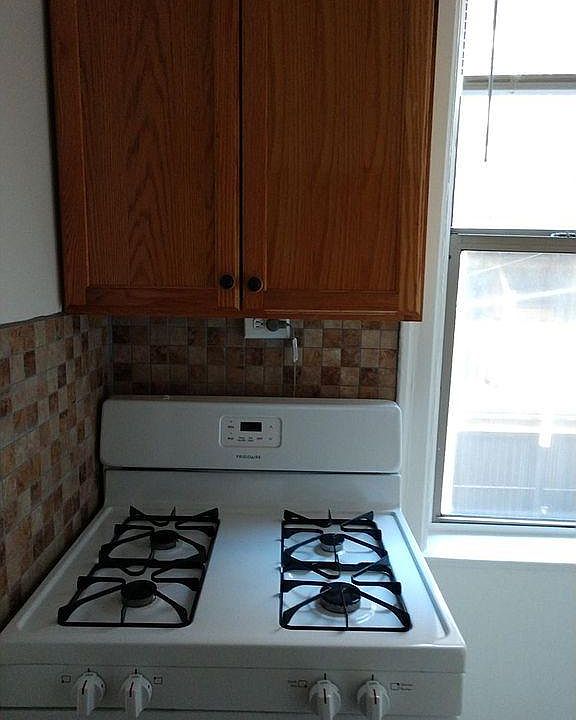 1st image of 1361 W Estes Ave