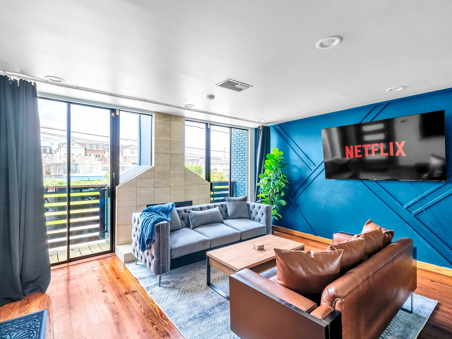 4 bed, 2200 sqft, $6,000 — Photo 4