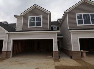 302 Angus Ln, Saline, MI 48176