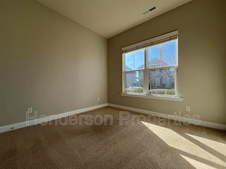 13505 Jacks Ln — Photo 12