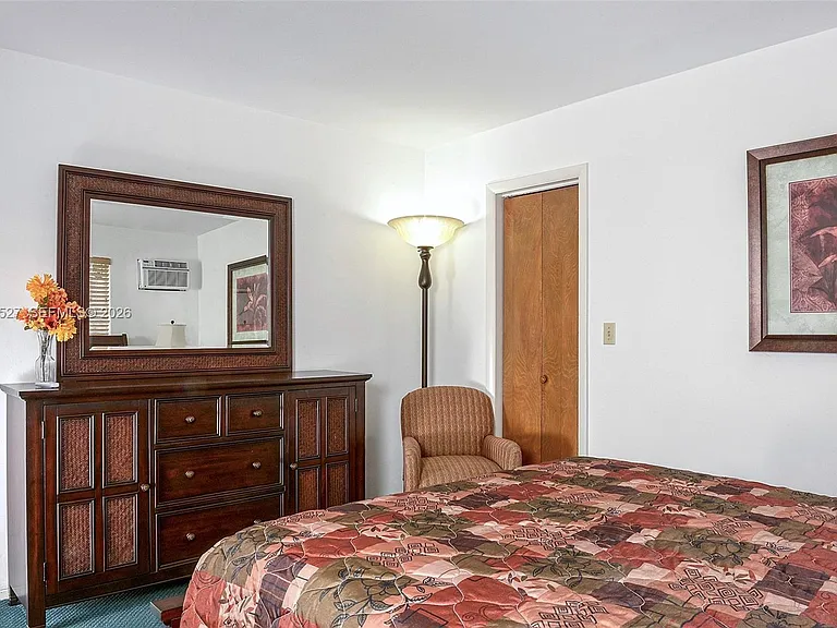 1748 Rodman St #117 — Photo 6