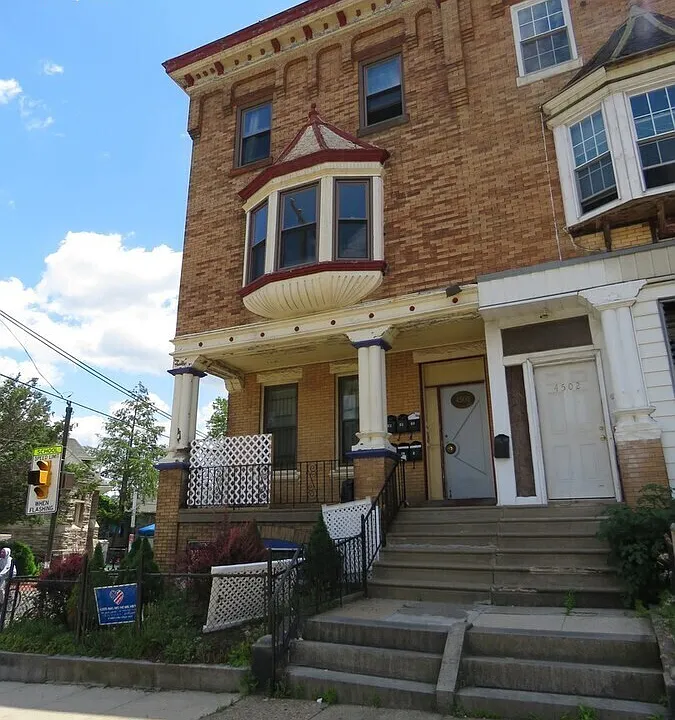 4500 Springfield Ave #3F