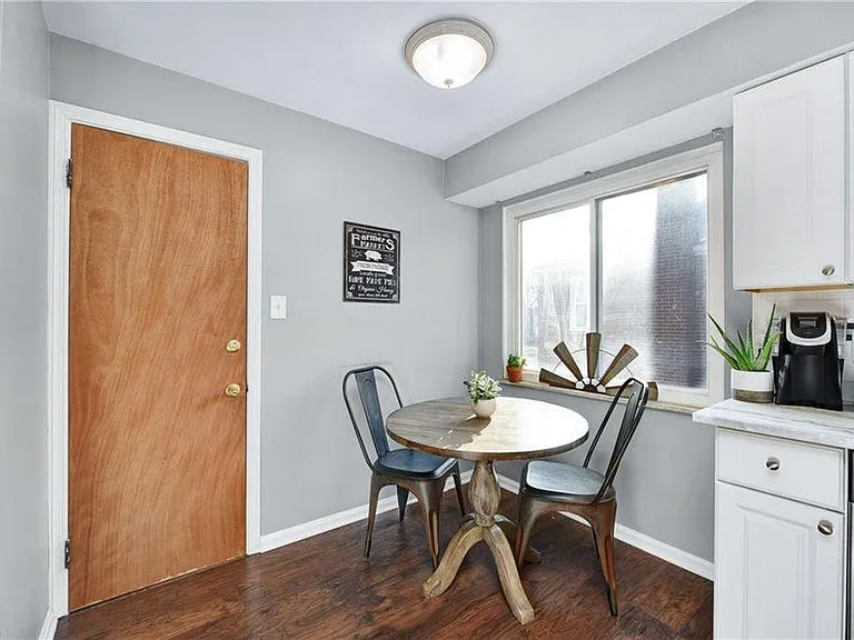 2284 Lakeview Ave #UP — Photo 6