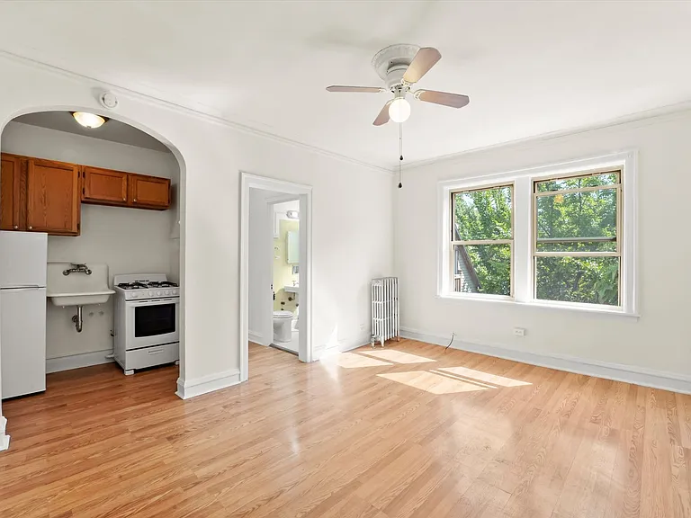 2536 Sawyer LLC — Photo 2