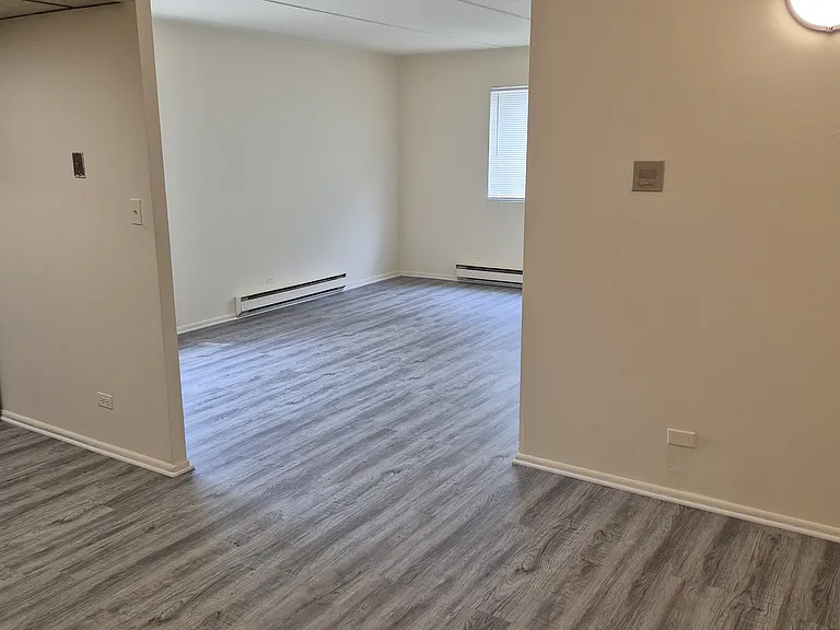 7416 Franklin St #2 — Photo 4